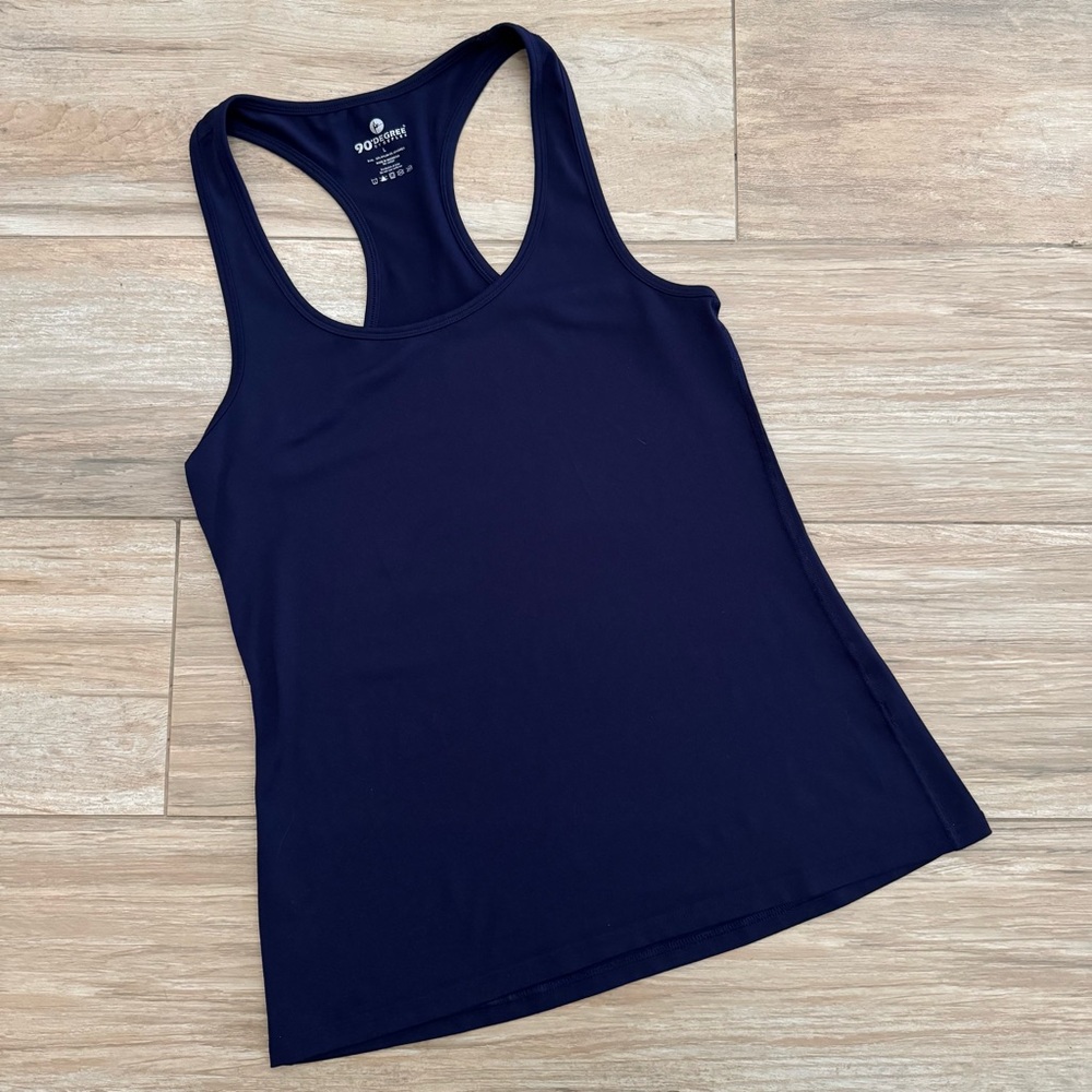 90 Degree by Reflex Tank